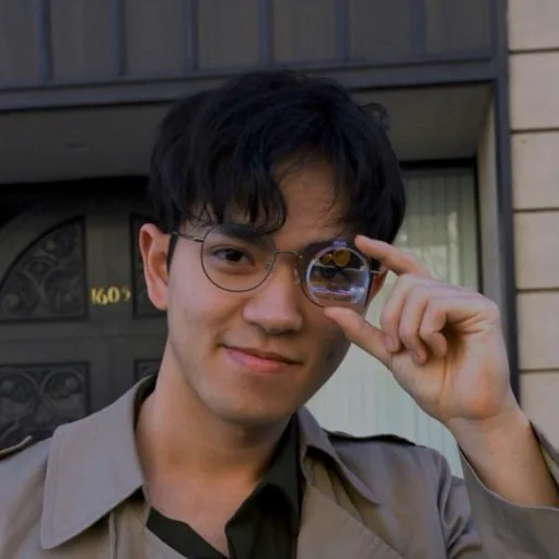AnhPhu Nguyen headshot