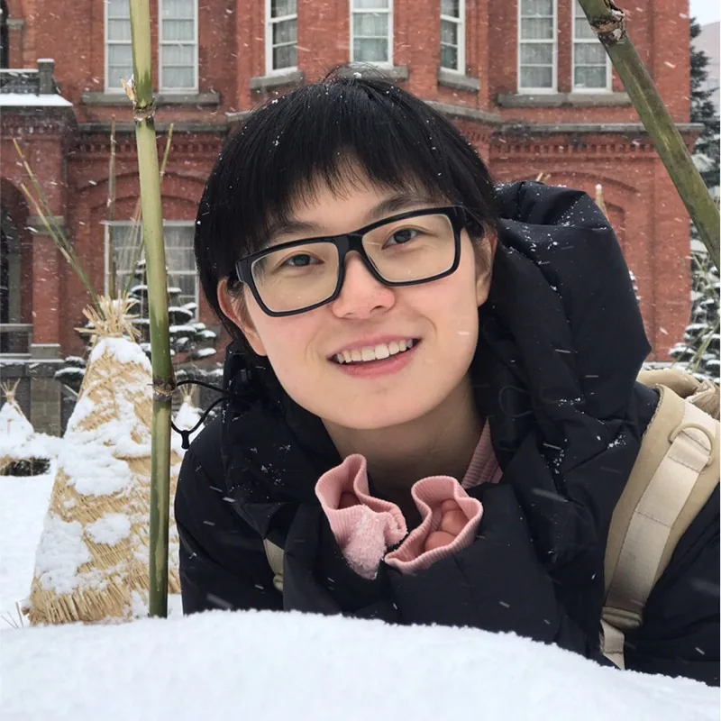 Chi Zhang headshot