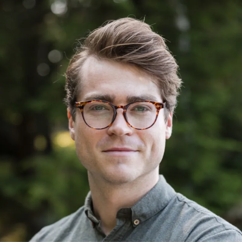 Daniel Colson headshot