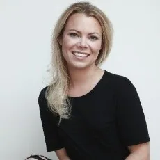 Lexi Mills headshot